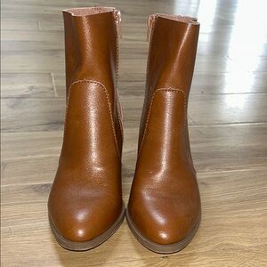 Universal Thread Brown Ankle Boots